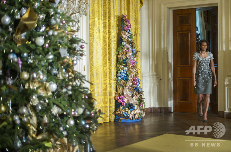 【記者コラム】汗に強いシャツとトランプ流ホワイトハウス