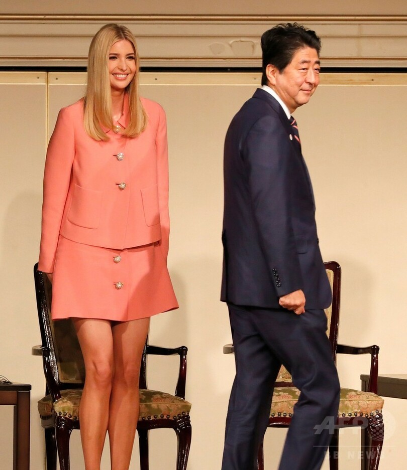 女性へのセクハラ「決して許されない」、イヴァンカ氏が国際会議で講演