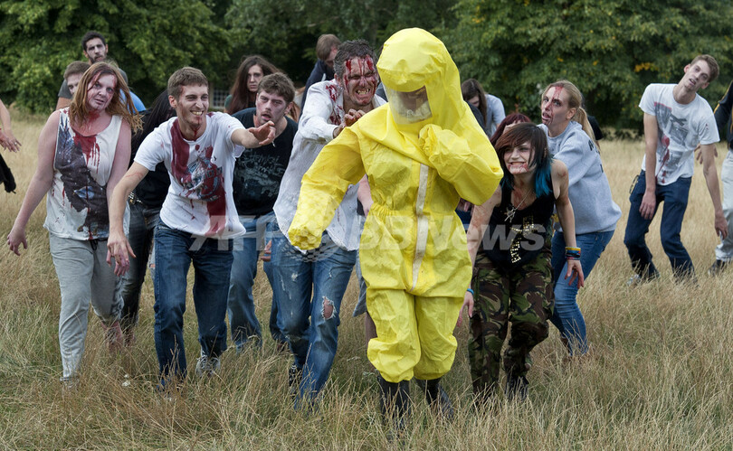 ゾンビから逃げる訓練 英ロンドンで実施 写真9枚 国際ニュース Afpbb News