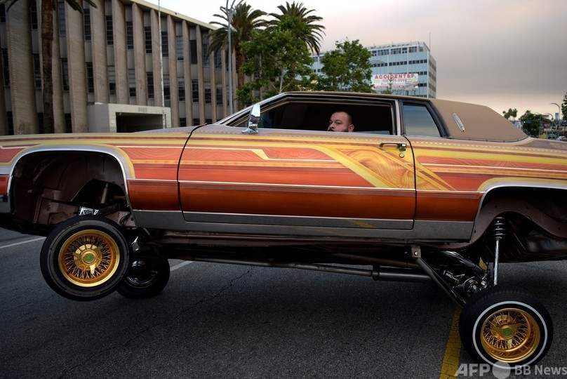 車高は低く 速度はゆっくり 米加州でローライダー走行会 写真枚 国際ニュース Afpbb News