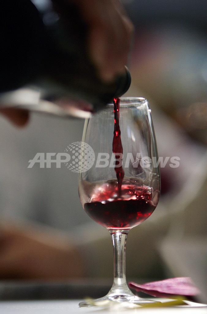 赤ワインは前立腺ガン予防にも効果あり、実験で発症率87%減 赤ワインは前立腺ガン予防にも効果あり、実験で発症率87%減