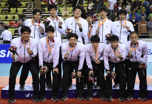 日本バレーボール男子、イランに敗れ銀メダル アジア大会 写真6枚 国際