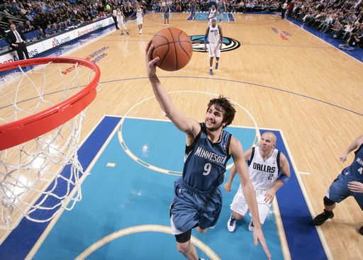 10-11シーズン王者マーベリックスのチャンピオンリング贈呈式 写真10枚