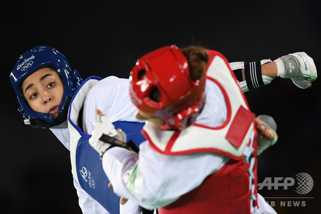イラン女子初の五輪メダリストが国外脱出、スポーツの政治利用を批判 イラン女子初の五輪メダリストが国外脱出、スポーツの政治利用を批判