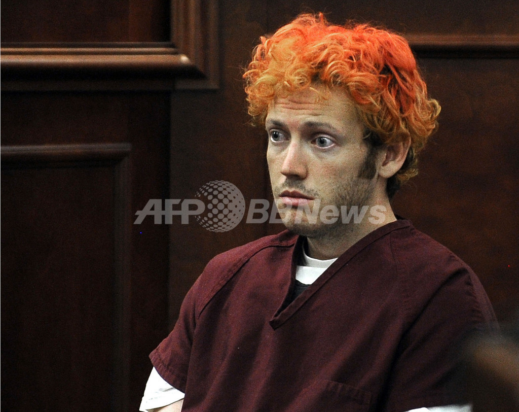 米コロラド銃乱射事件、容疑者が大学に小包 殺害方法書いたノート 米コロラド銃乱射事件、容疑者が大学に小包 殺害方法書いたノート