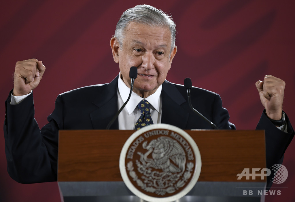 メキシコ大統領の執務室で隠しカメラ見つかる、本人は心配せず 写真1枚 国際ニュース：AFPBB News