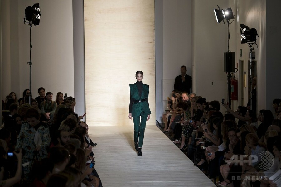 ドナテラ・ヴェルサーチもコレクション発表、「サンパウロ・ファッション・ウィーク」開催