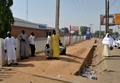 ナイジェリア北部カノ（Kano）で休業中の銀行（2011年4月20日撮影）。(c)AFP/SEYLLOU DIALLO