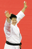 柔道・女子78キロ超級の表彰式で歓喜するトウ文。（2008年8月15日撮影）(c)AFP/KAZUHIRO NOGI