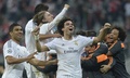 サッカー欧州チャンピオンズリーグ2013-14（UEFA Champions League 2013-14）準決勝第2戦、バイエルン・ミュンヘン（Bayern Munich）対レアル・マドリード（Real Madrid）。勝利を喜ぶレアル・マドリードの選手（2014年4月29日撮影）。(c)AFP/CHRISTOF STACHE