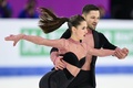 フィギュアスケート欧州選手権、アイスダンス・リズムダンス（RD）。演技に臨む英国のライラ・フィアー/ルイス・ギブソン組（2024年1月12日撮影）。(c)Daniel MIHAILESCU / AFP