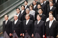 東京都内の首相官邸で、写真撮影に臨む石破茂新内閣の閣僚（2024年10月1日撮影）。(c)Rodrigo Reyes Marin / POOL / AFP