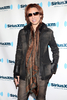 X JAPANのYOSHIKIが23日、自身のラジオ番組「YOSHIKIラジオ」のスタートを発表するため、米ニューヨーク（New York）のシリウスXM（SiriusXM）スタジオを訪れた（2011年5月23日撮影）。(c)AFP/Getty Images/Roger Kisby