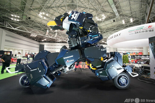TOYS PREVIEW] 核誠治造x 橫山宏Ma.K. 1/16 高機動月面偵察機Pz