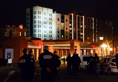 仏ディズニーランドで武装男を逮捕、拳銃2丁や銃弾を所持