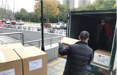 企業も個人も自治体も、中国が日本へマスクの「恩返し」