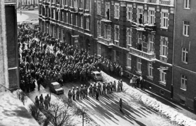 ヤルゼルスキ元大統領を正式起訴、戒厳令発令などで - ポーランド