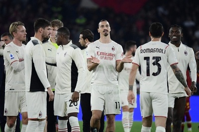 「年寄り」イブラが先制FK ミラン勝利でナポリ追随
