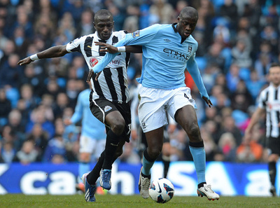 マンCがニューカッスルに快勝、優勝へのわずかな望みつなぐ