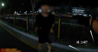 韓国の路上、大声で叫び、暴れた「薬物」男性、警官の腕を噛んだ…拡散する「その時」の映像