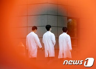 韓国・来年の医学部増員規模、2000人から1500～1600人に縮小
