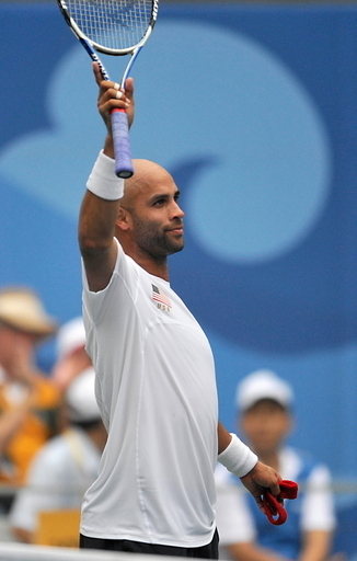 ブレーク グシオネをストレートで下し2回戦進出