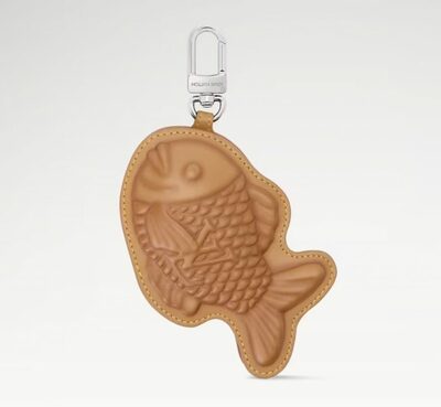 ルイ・ヴィトン「たい焼きキーホルダー」が141万ウォン超？…韓国・ダイソーでは1000ウォン