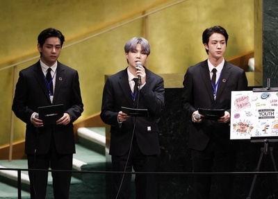 BTSのシュガさん、兵役義務履行へ グループ3人目