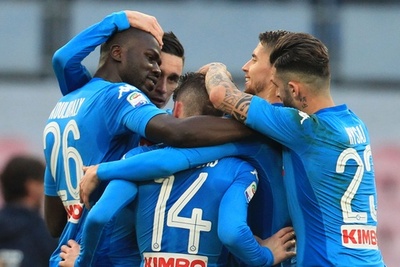 ナポリが首位の座をキープ、ベローナ破りユベントスと1差