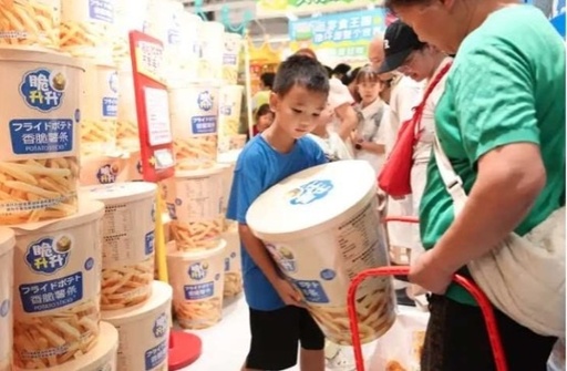 中国の若者に広がる「進化系おやつ」市場