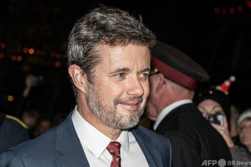 デンマーク皇太子一家、女王が制作参加のバレエを鑑賞