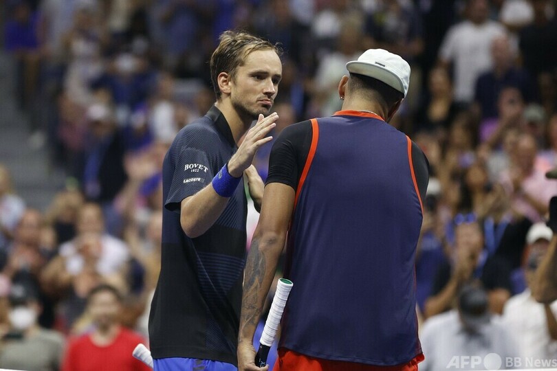 キリオス、前年覇者メドベージェフ撃破 初の全米OP8強入り