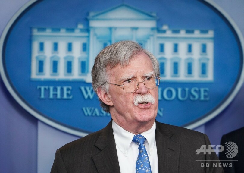 「兵士5000人をコロンビアへ」 米大統領補佐官がメモ撮られる