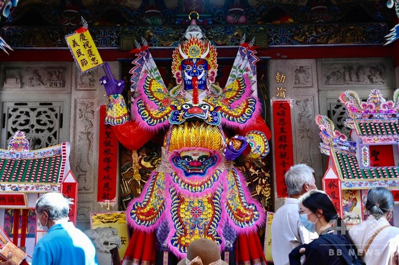 賛否両論の台湾「神豚」祭り 出品数減少、伝統への見方に変化