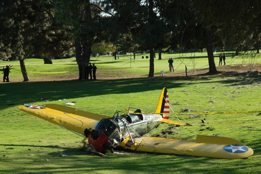 ハリソン フォードさん重傷か La近郊で小型機墜落 写真9枚 国際ニュース Afpbb News