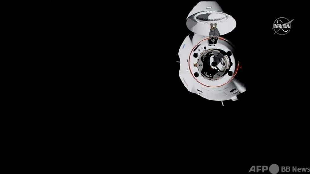 動画：野口さん搭乗の宇宙船、ISSにドッキング成功