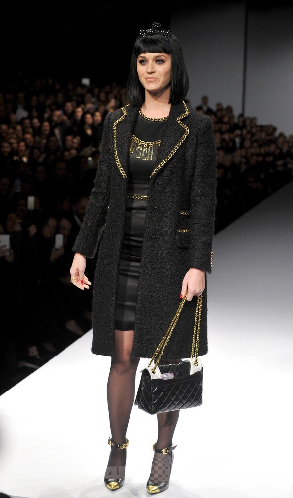 ＜14/15年秋冬ミラノコレクション＞モスキーノ