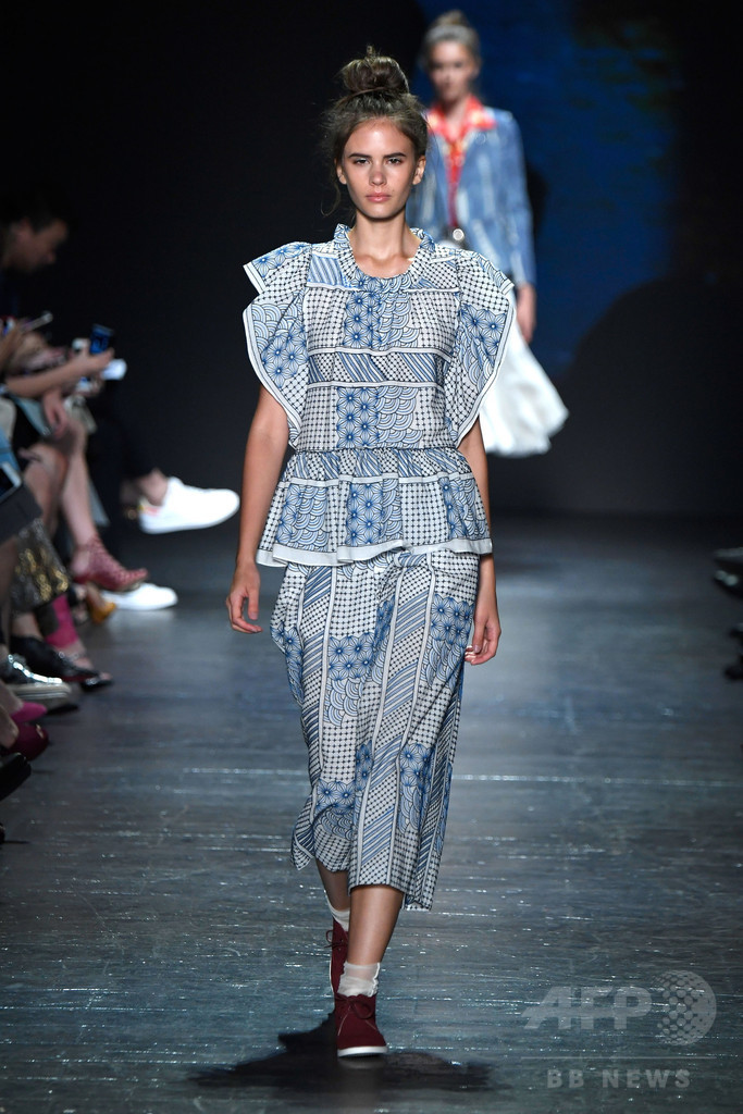 「ヴィヴィアン・タム」17年春夏