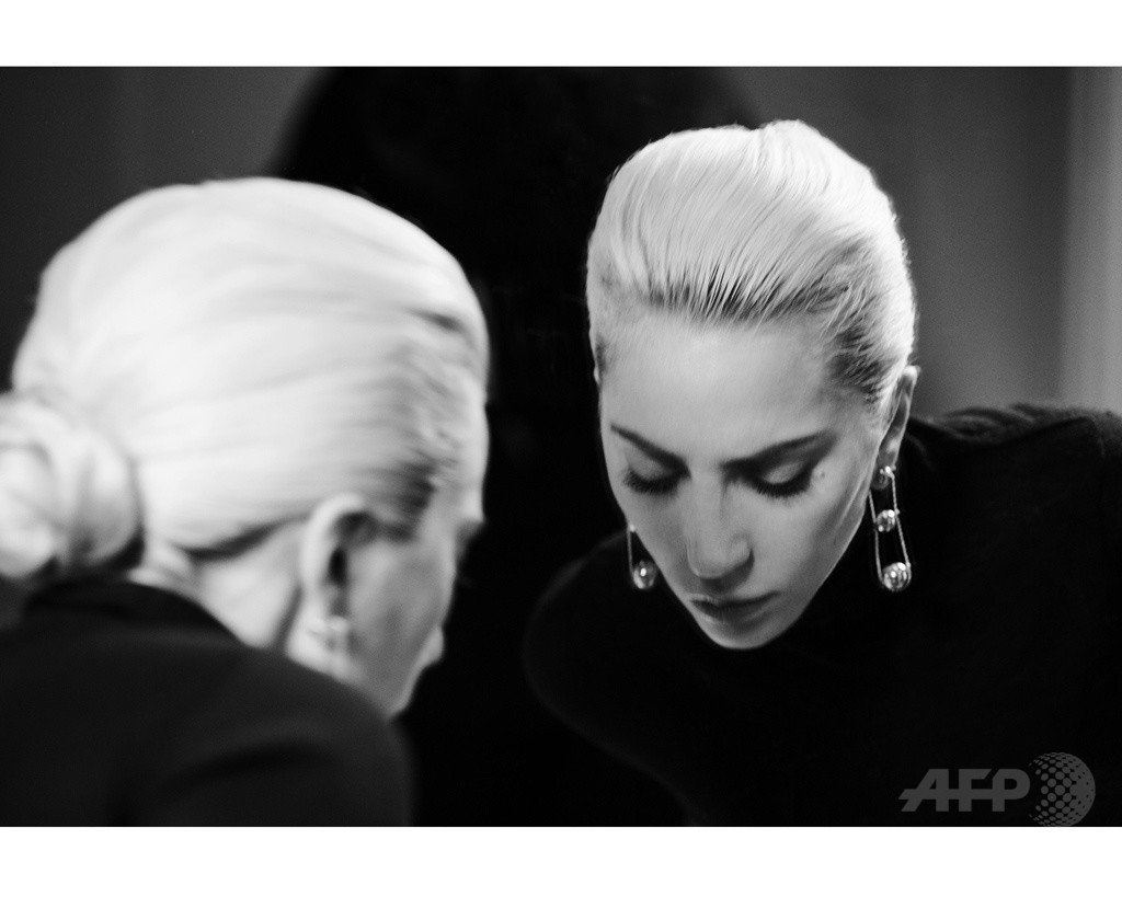 「ティファニー」の新広告キャンペーンにレディー・ガガ