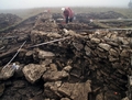 ロシア・カフカス地方、キスロボツク（Kislovodsk）の南にある山岳地帯の遺跡発掘現場（2009年10月撮影）。(c)AFP/ANDREY BELINSKY