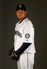 米大リーグ（MLB）のシアトル・マリナーズ（%%Seattle Mariners%%）は25日、キャンプが行われているアリゾナ州ピオリア（Peoria）でメディア向けのフォトデーを催した。写真はポーズをとるフェリックス・ヘルナンデス（%%Felix Hernandez%%）。（2010年2月25日撮影）(c)AFP/Getty Images/Ezra Shaw