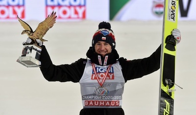 ストフが3度目のジャンプ週間総合優勝、小林陵侑は6位