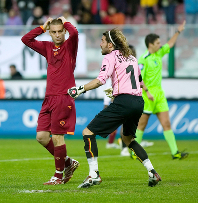 ＜サッカー セリエA＞ローマ メッシーナと引き分けインテルとの勝ち点差は9に開く - イタリア