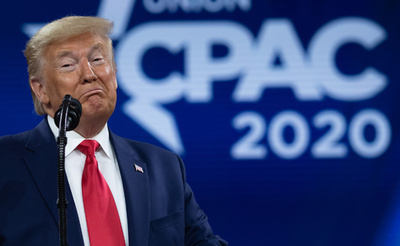 トランプ氏や米高官が出席した会議の出席者、新型コロナ陽性と判明