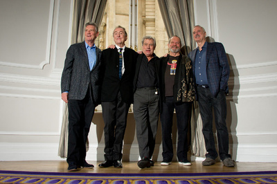 モンティ・パイソンの再結成公演チケット、43.5秒で完売