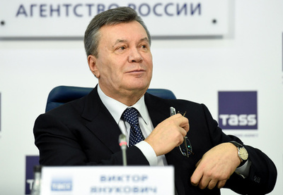 ウクライナ前大統領に国家反逆罪で禁錮刑 被告不在で言い渡し