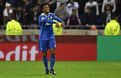 ユベントスが10人で勝利、トッテナムはスコアレスドロー 欧州CL