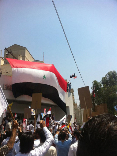 「シリア大統領は正当性失った」、クリントン米国務長官