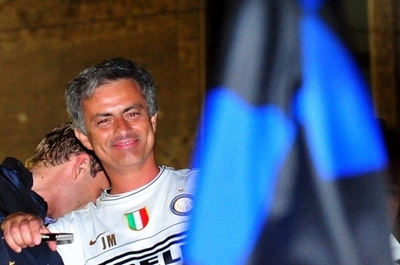 インテル モウリーニョ監督との契約を延長