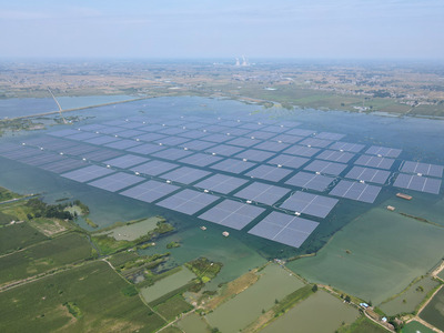 中国の太陽光発電投資額、23年は6700億元超す